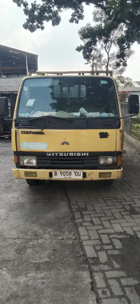 Truk colt diesel engkel 2003.