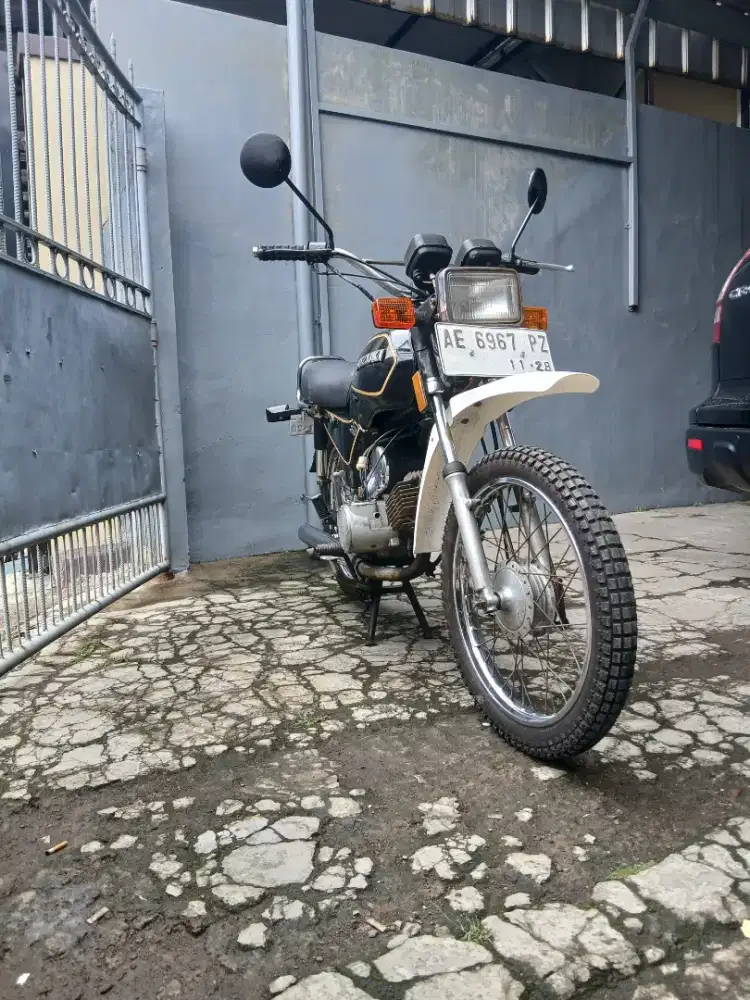 Suzuki a 100 semi trail