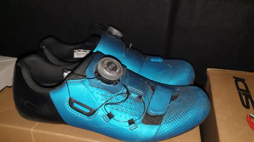 Sepatu Cleat Shimano RC5