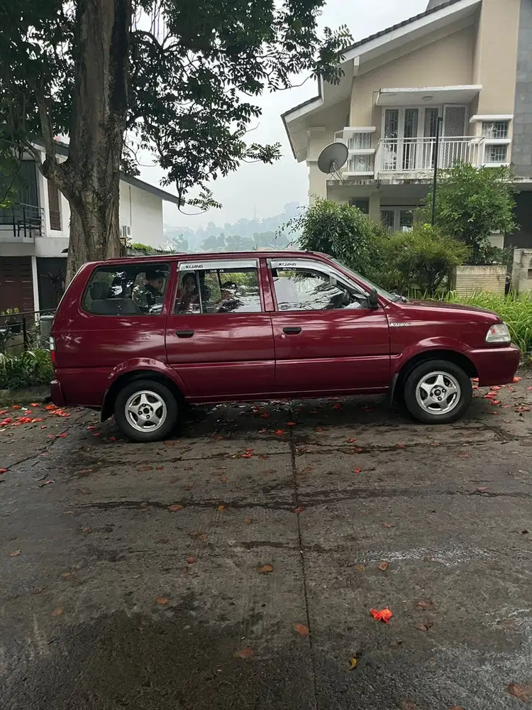 Toyota Kijang 2000 Bensin