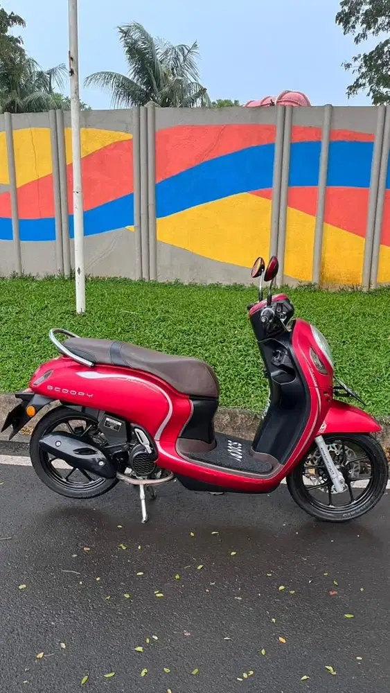 Scoopy Stylish 2021 Merah doff