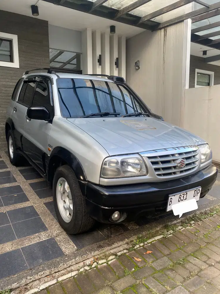 Suzuki Escudo 2001 Bensin