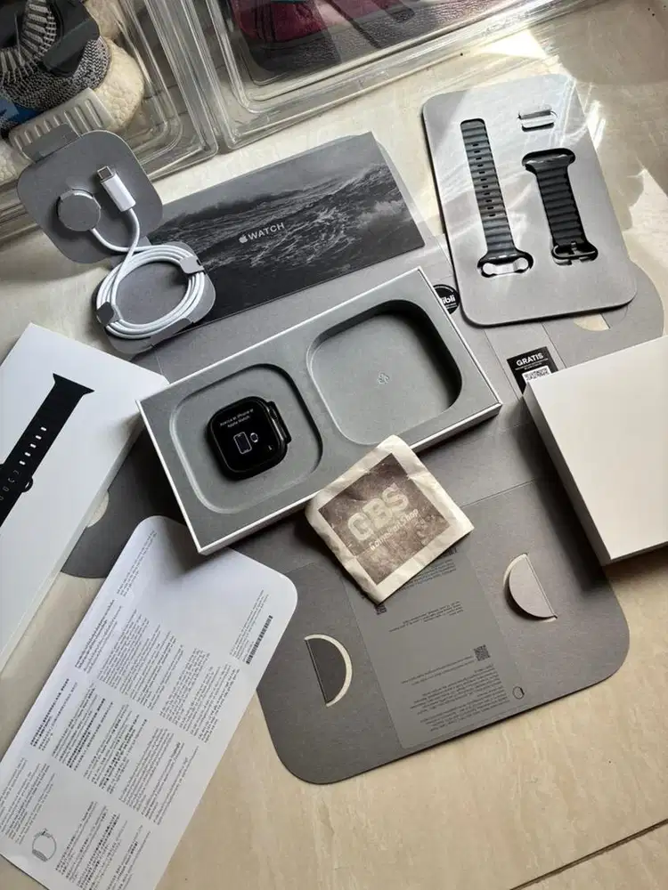 Apple Watch Ultra 2 Black Ocean Band Garansi Resmi iBox / Blibli