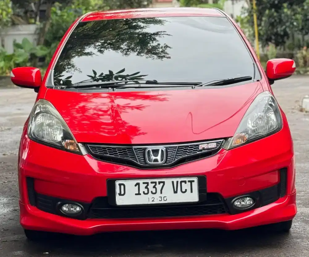 Di jual mobil Honda jazz