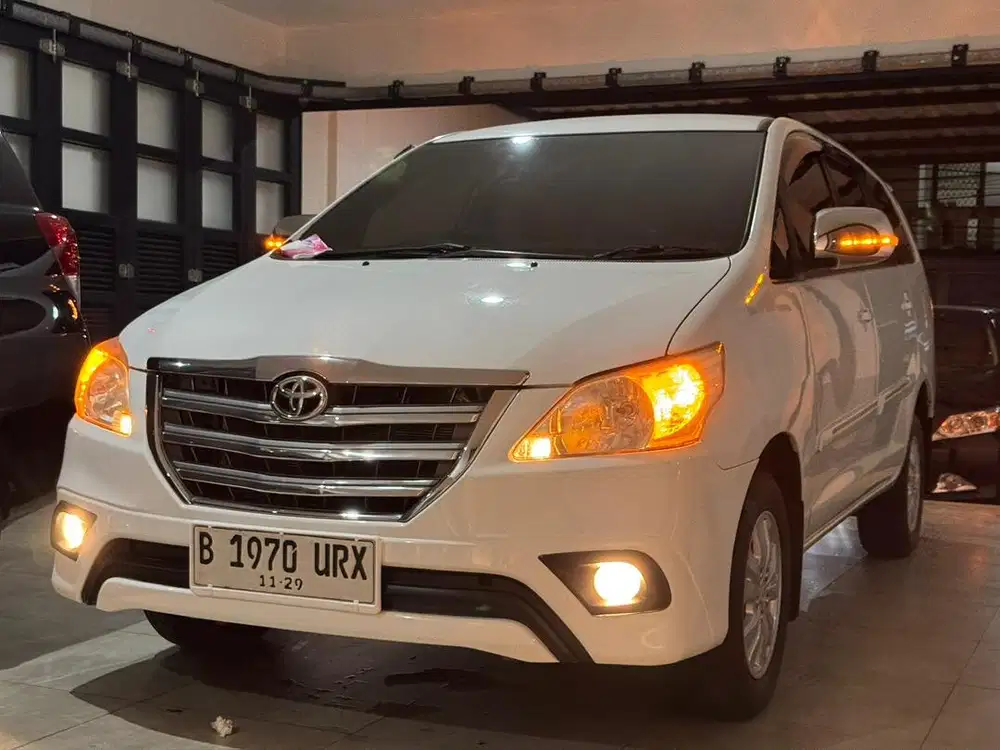 TOYOTA KIJANG INNOVA G BENSIN 2014 MATIC