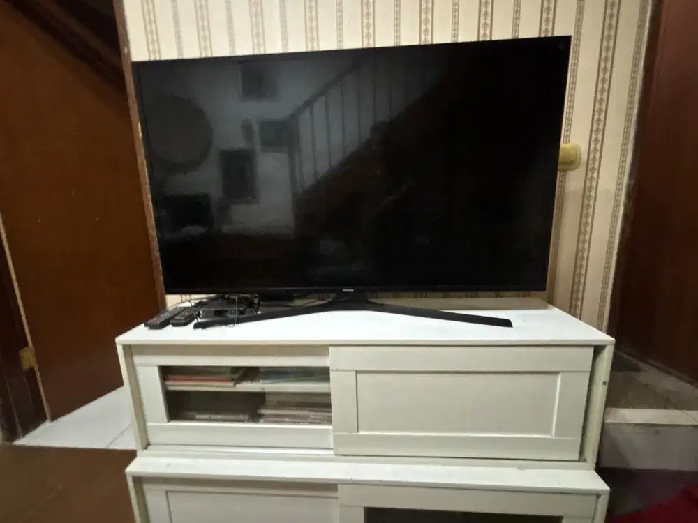 TV LED 43 Inch Mulus Siap Pakai  Cocok Kamar/Kos – Nego Santai