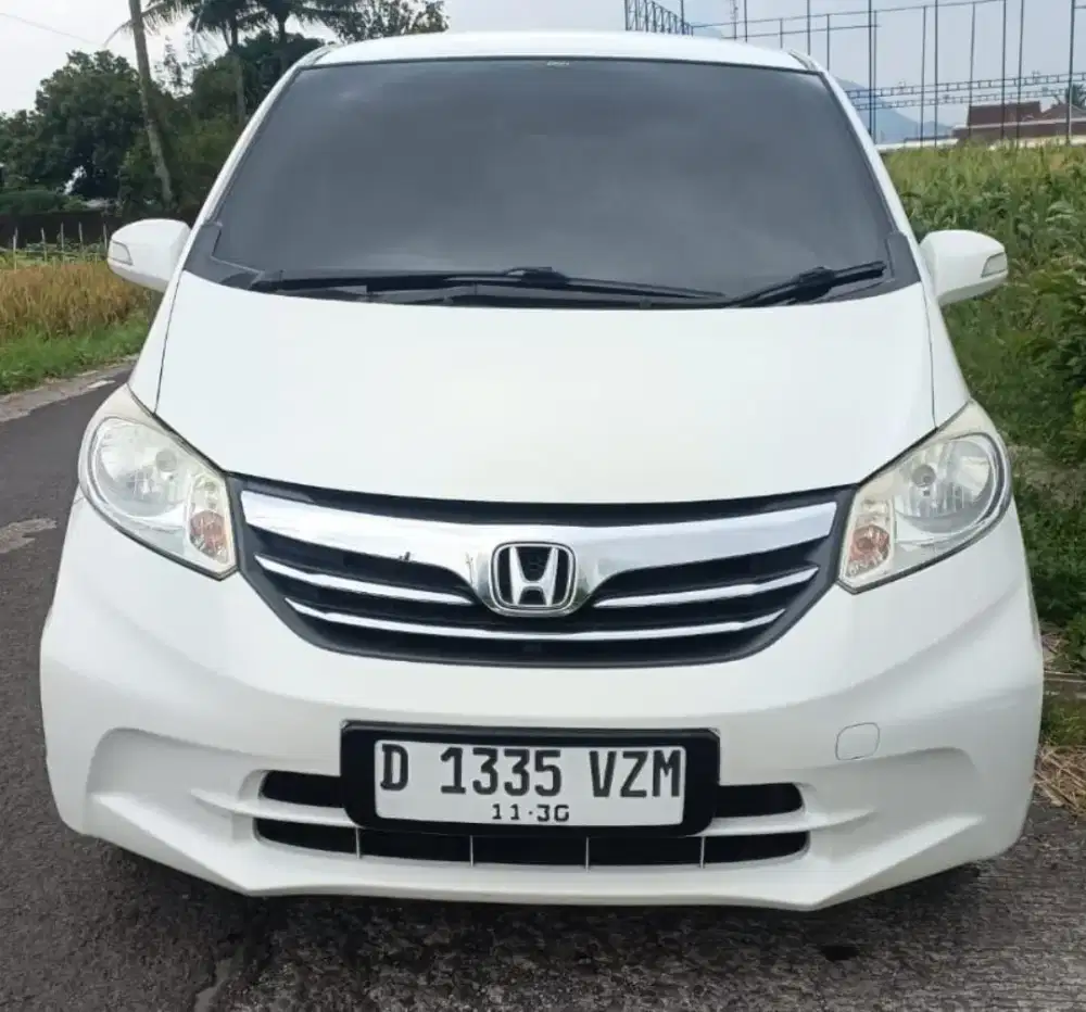 Di jual mobil Freed  Nego sampai jadi