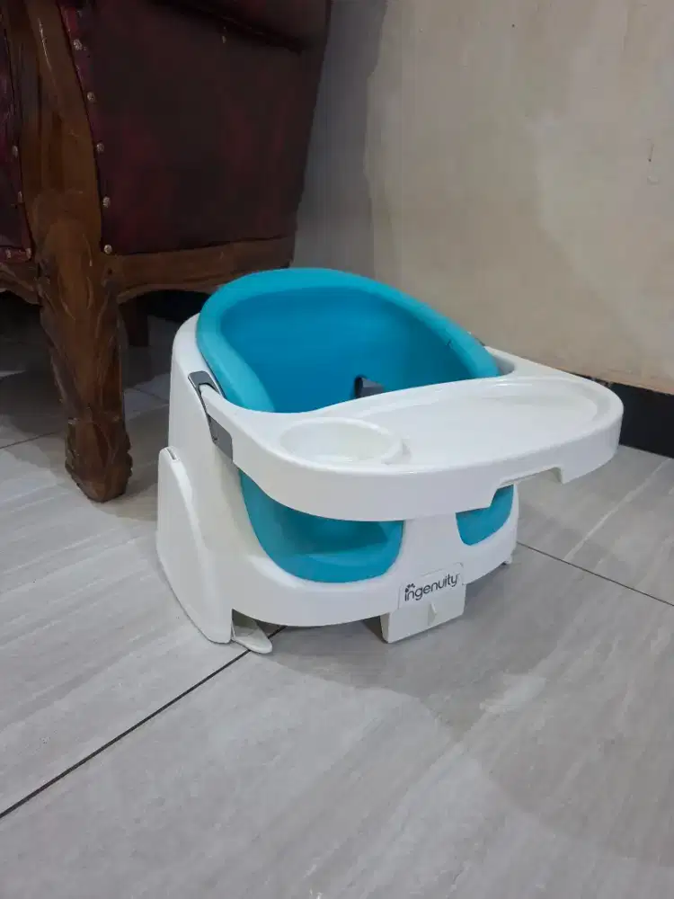 Booster seat ingenuity