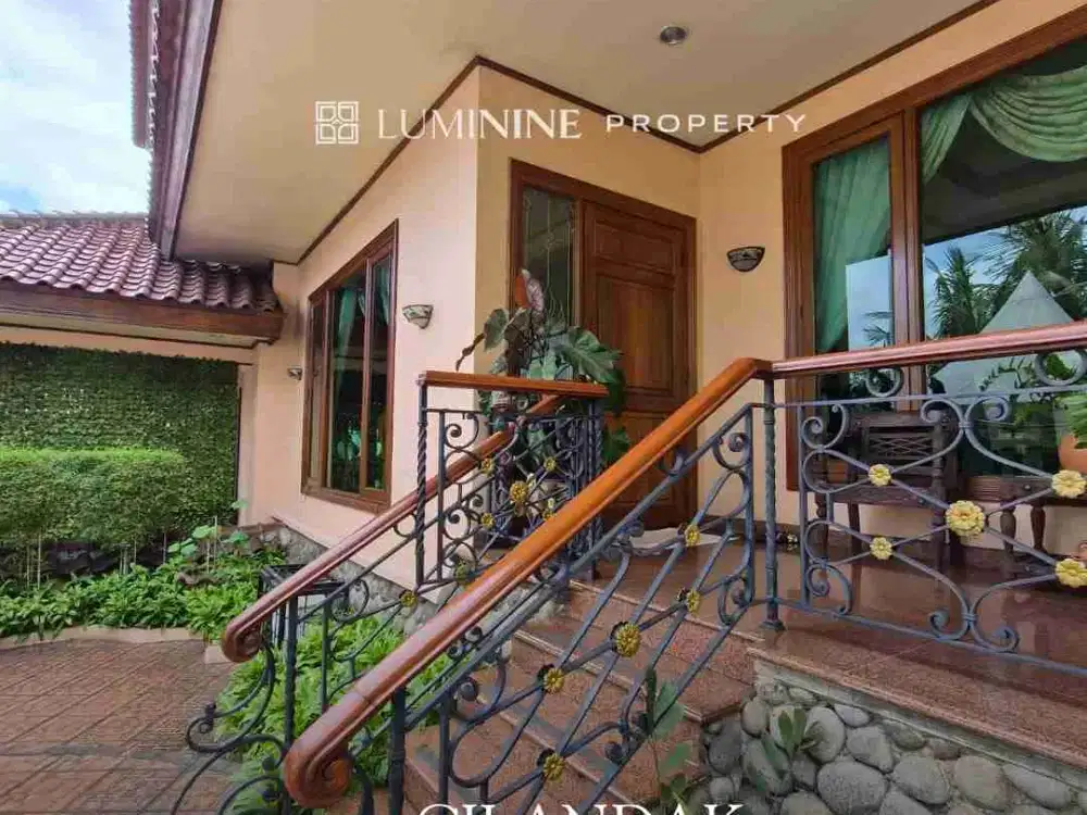 DIJUAL RUMAH CANTIK BERKONSEP JAWA BALI CLASIC DI CILANDAK TIMUR, JAKARTA SELATAN