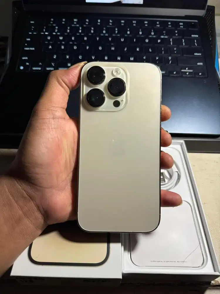 Iphone 14 pro 128gb E-sim only (all operator)