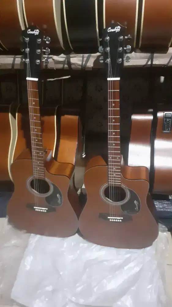 GITAR AKUSTIK COWBOY