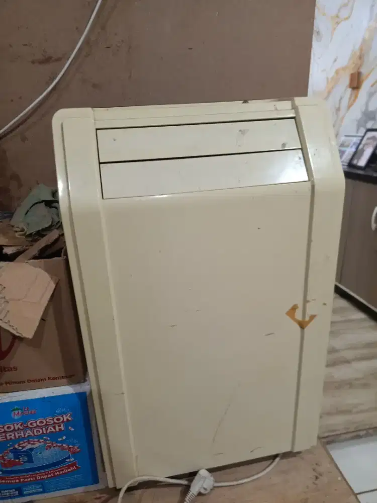 AC portabel bekas