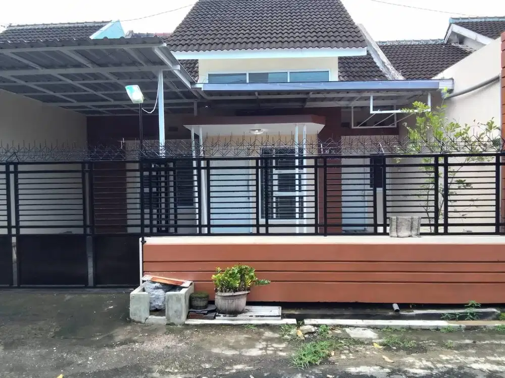 Disewakan / Dikontrakkan Rumah di Perum Pesona Regency Patrang