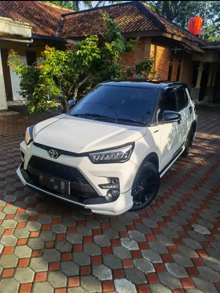 Toyota Raize Turbo GR Sport Two Tone Matic