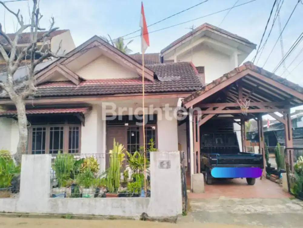 Dijual rmh 2 lt dan 4km mandi kenten