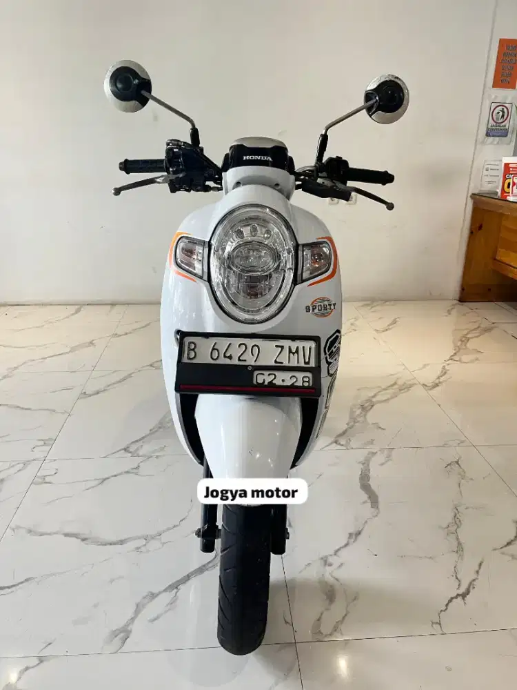 1 - HONDA SCOOPY SPORTY TAHUN 2018