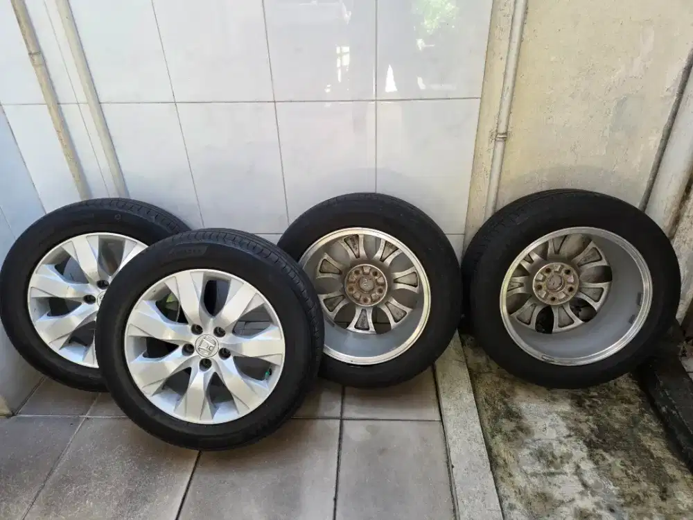 Jual Ban (tanpa Velg) ukuran 225/55/r17 merk michelin