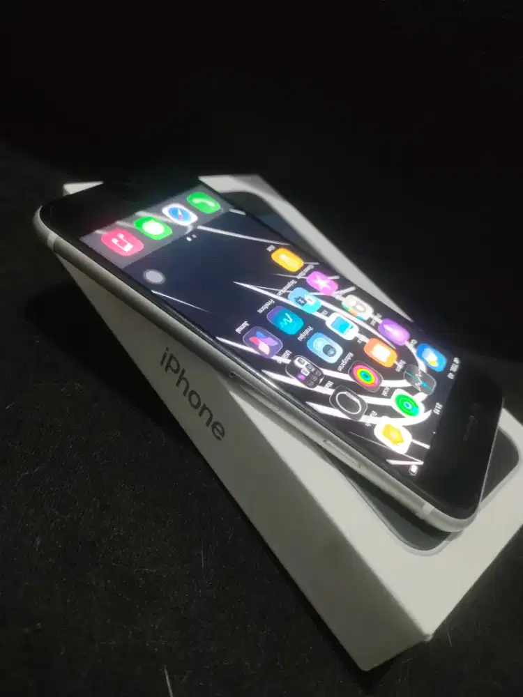 IPhone SE 2 128Gb muluss fullzet white