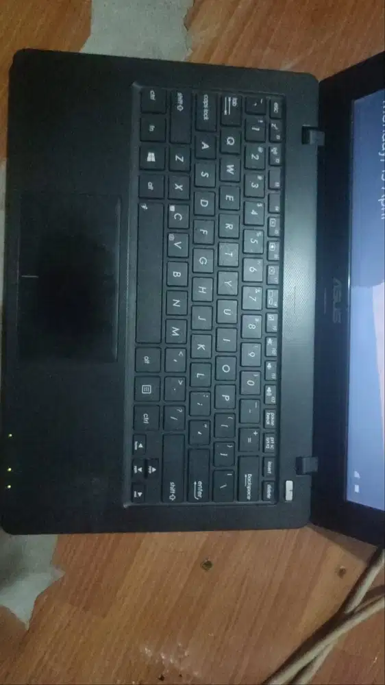 ASUS X200CA Prosesor: Intel Celeron CPU 1007U 1.50GHz