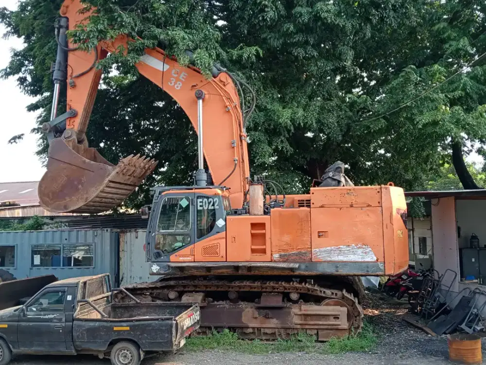 JUAL EXCAVATOR 2017 ALAT BERAT  DOOSAN DX800LC-5