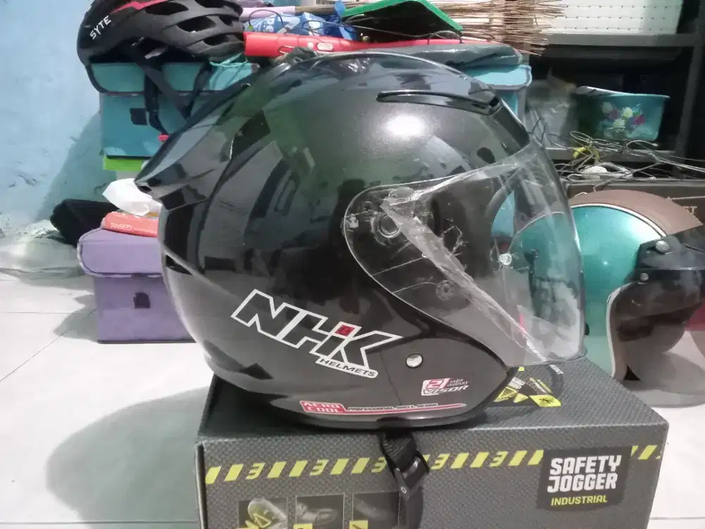 Helm NHK R1 Double visor