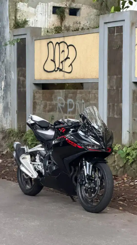Dijual HONDA CBR250RR 2022