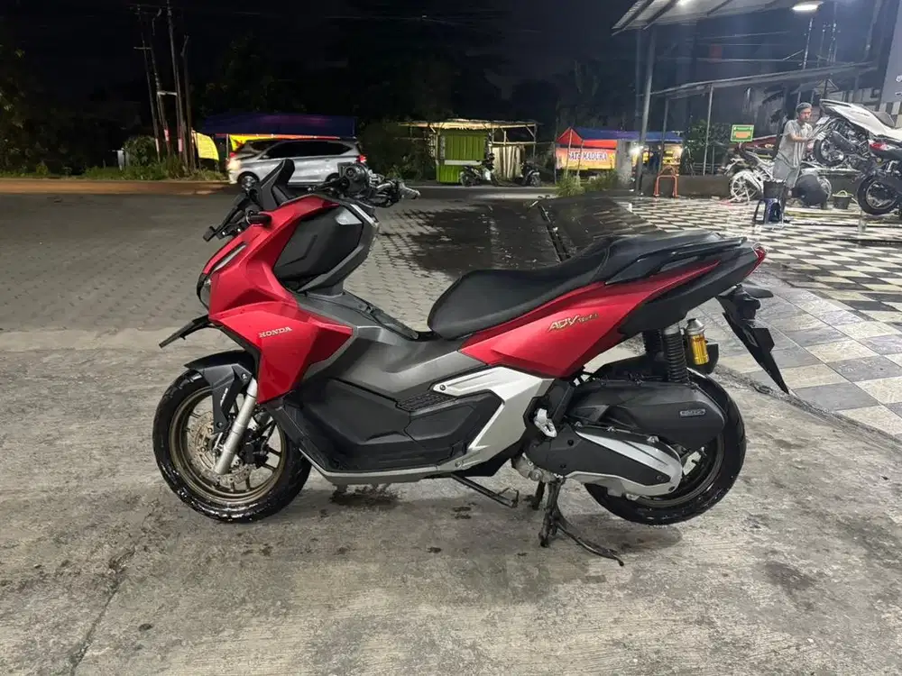 ADV 160 2023 ABS Merah
