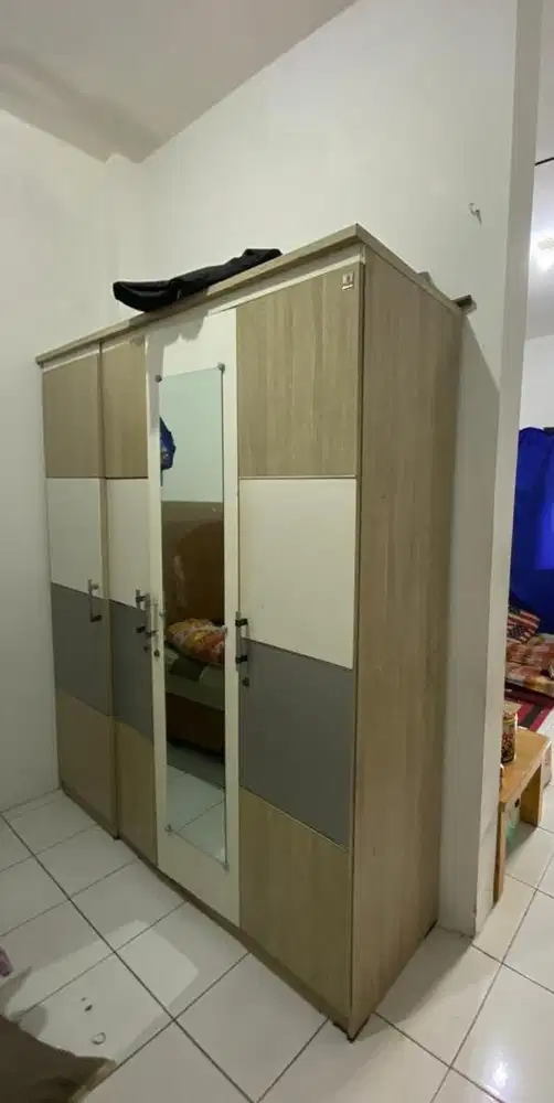 Lemari Olympic - 3 Pintu Kondisi Bagus