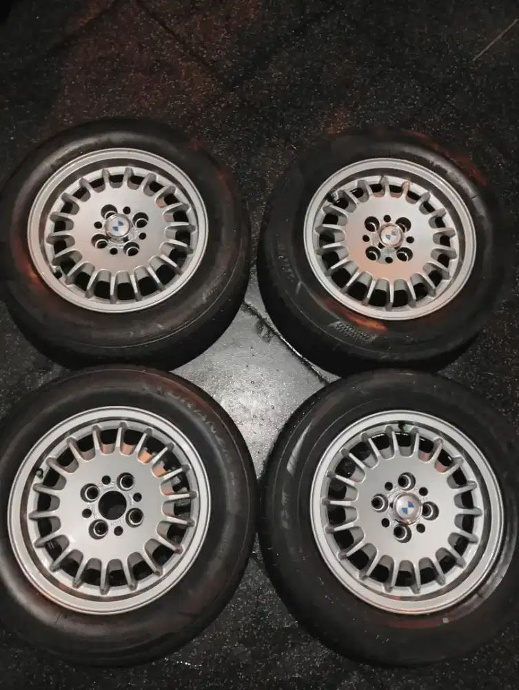 VELG OEM BMW 318i E30 tahun 1990