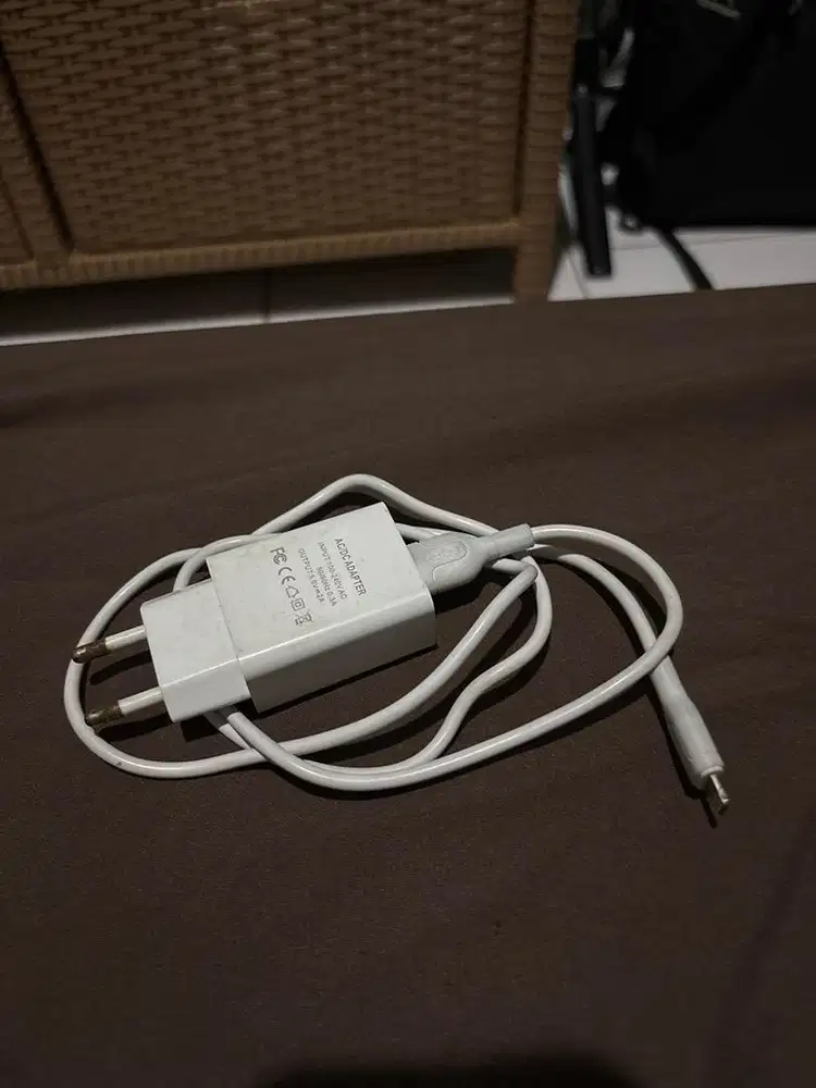 Charger Iphone Bekas