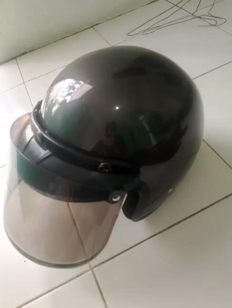 Helm masih bagus juga butuh aja