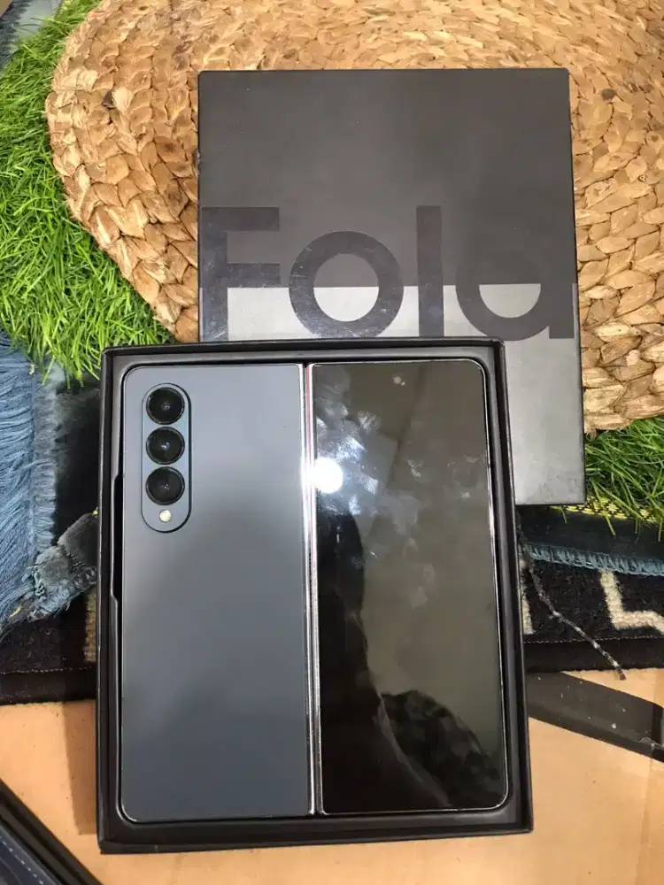 Samsung Z fold 4 5G ram 12/256 resmi sein