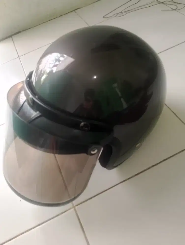 Helm VRL ukuran L
