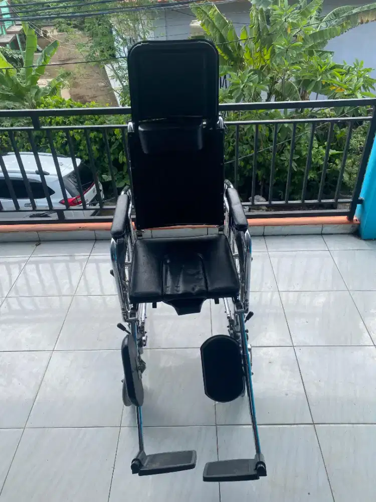 Kursi roda GEA FS 609GC