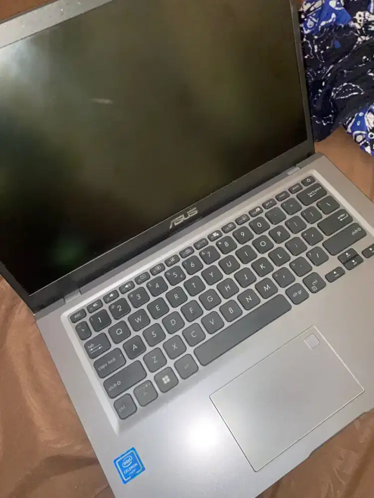 Laptop Asus vivobook x415ma