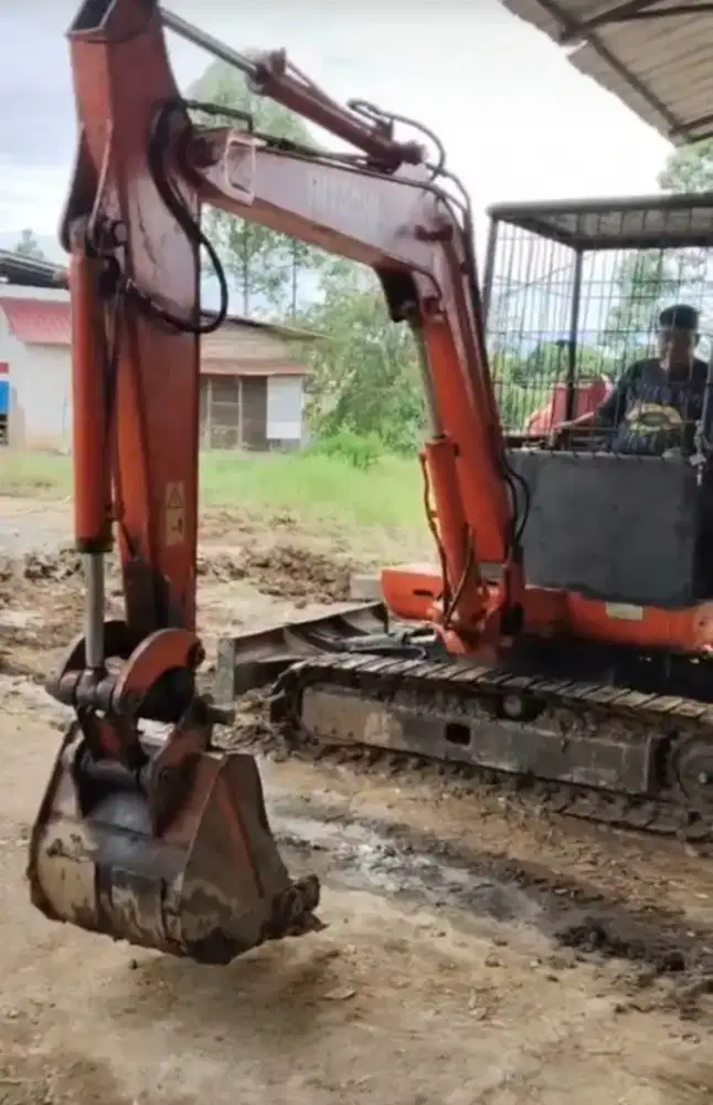 Hitachi 40 2014 build up