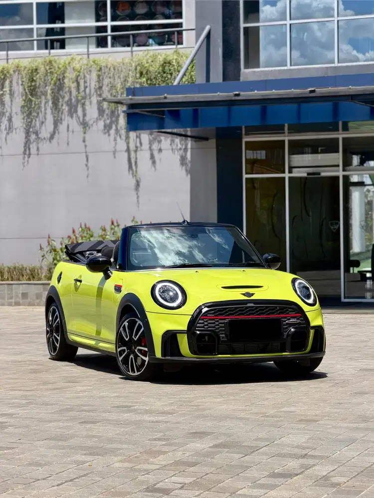 CASH Mini Cooper JCW Convertible 2024 LCI II Like New