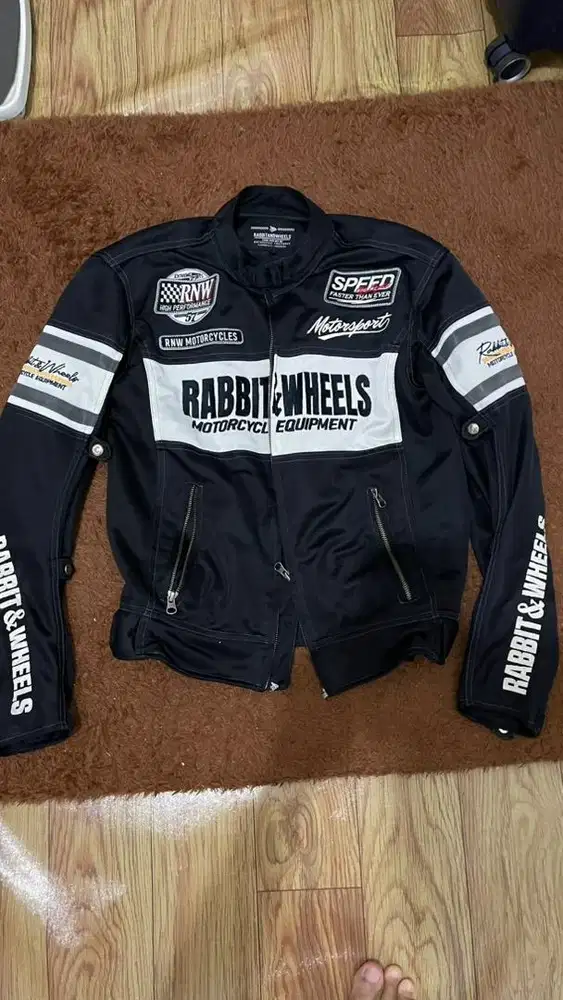 Jaket motor rabbit and wheels