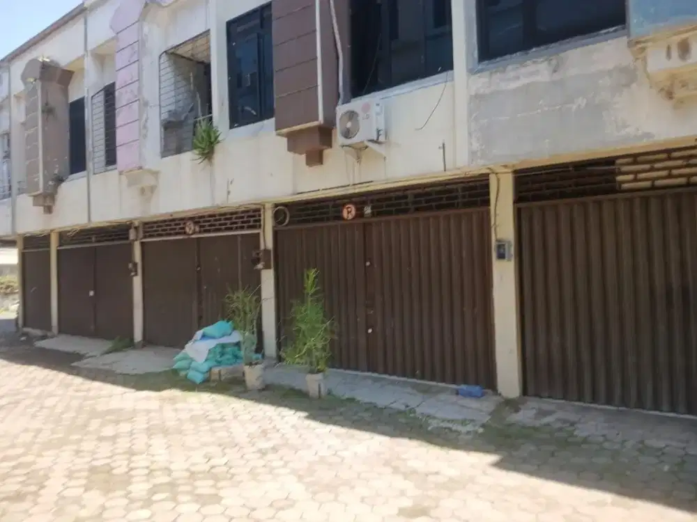 ruko 3 lantai bagus dan siap huni di cicadas ahmad yani