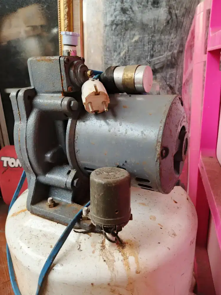 Mesin pompa air sumur dalam Sanyo