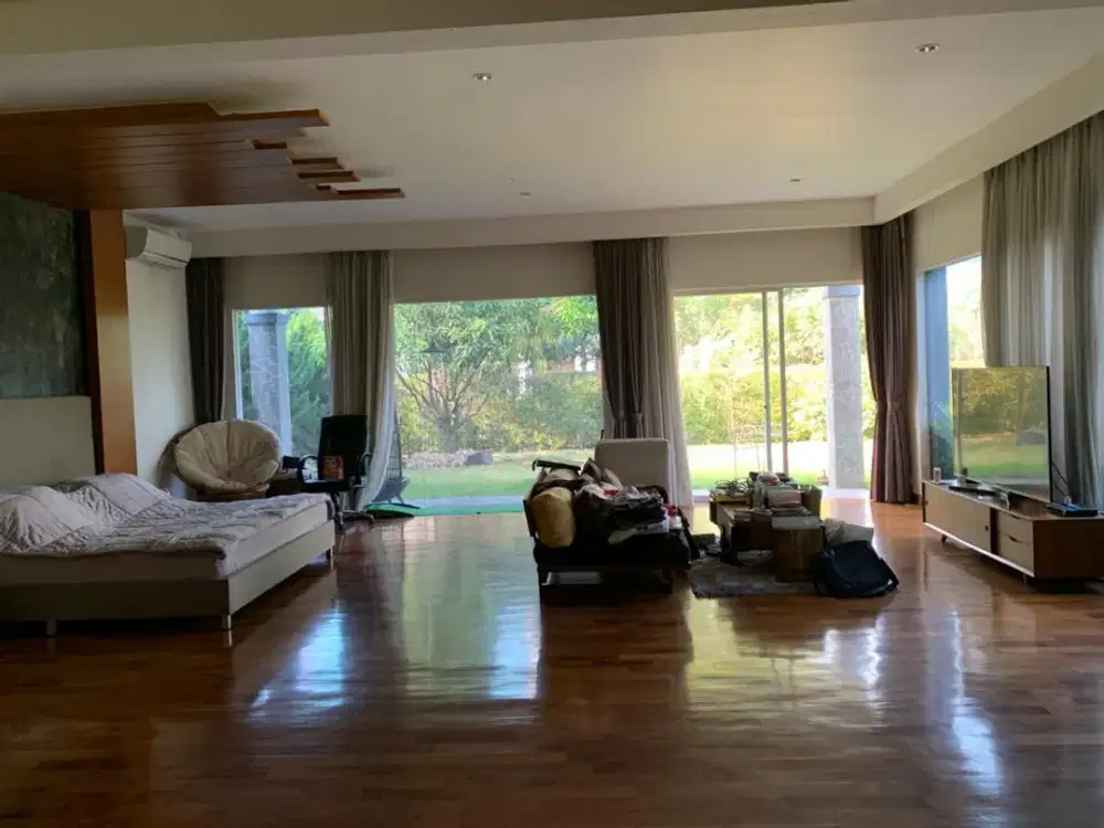 Dijual Murah Rumah dengan Taman Luas luster Brassia De Park BSD