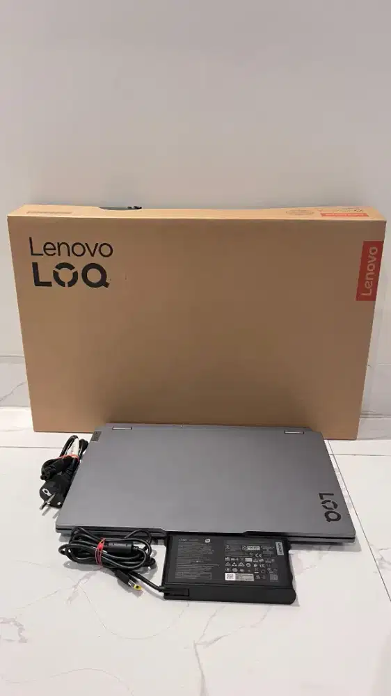 Lenovo LOQ 15IRX9 i5-13450HX RAM 12GB SSD 512GB VGA RTX3050 Fullset
