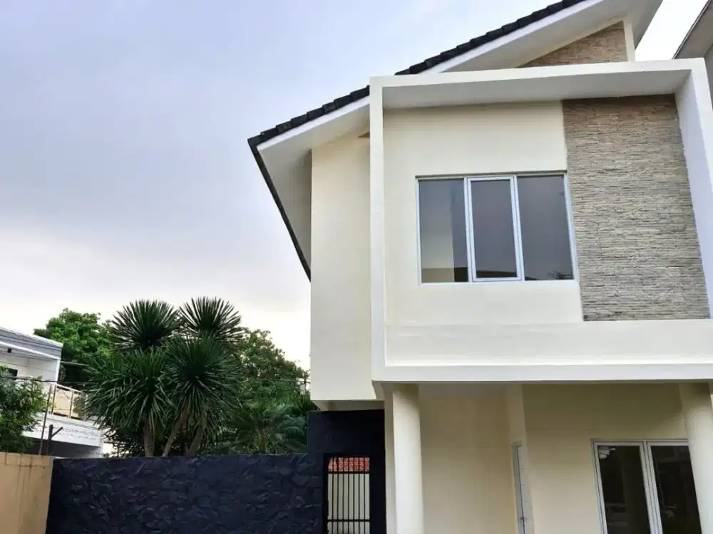 Dijual Rumah Pojok Kuldesak Siap Huni Luas 178 di Cinere, Depok