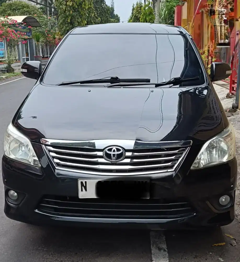 Innova V 2.0 Manual Tahun Pemakaian 2012 Hitam