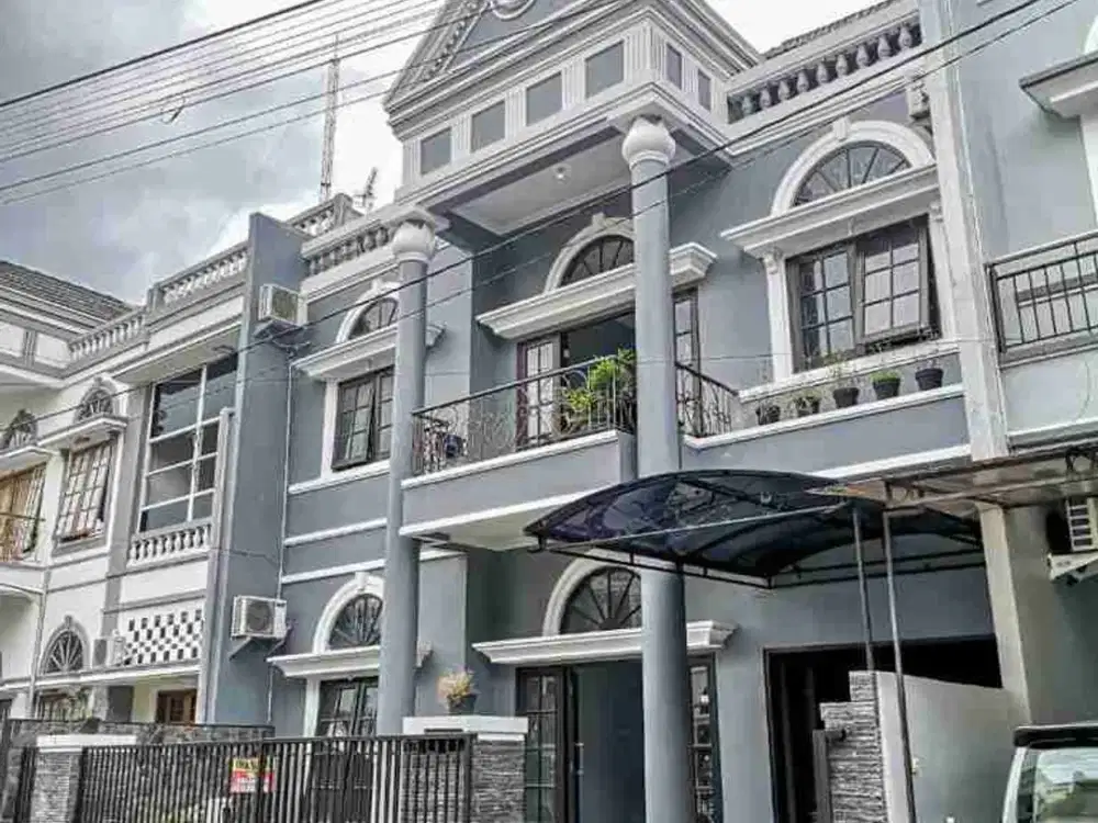 Di jual Rumah dalam komplek Perumahan
