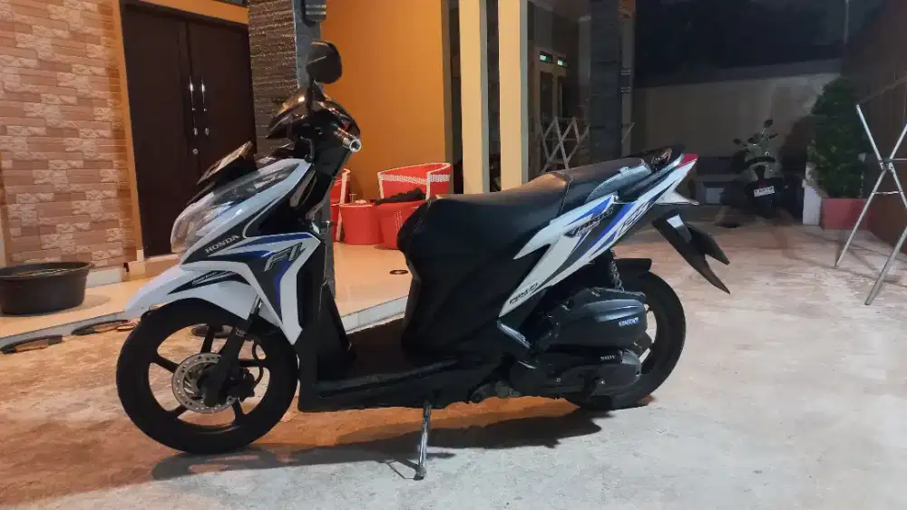 VARIO 125 KZR 2014 ISS