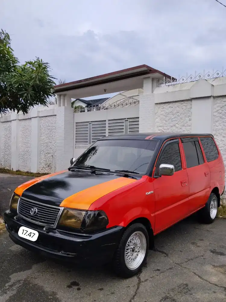 Dijual kijang lgx tahun 2000