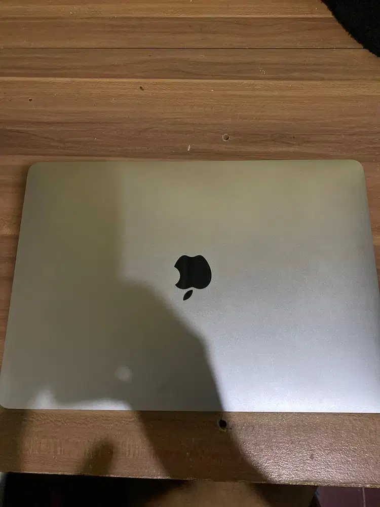 MacBook Pro M2 13-inch (256GB, 8GB RAM)