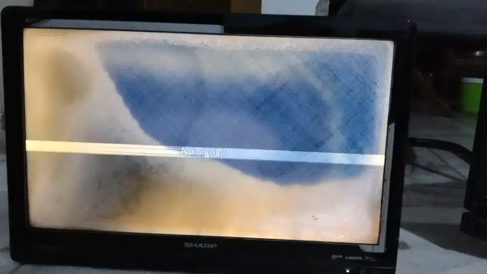 tv led analog sharp 22 inch minus