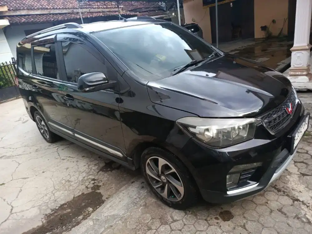 Wuling Cenfero S